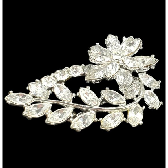 VTG Brooch Marquise Crystal Flower Pin Floral Prongs Silver Foiled Clear Sparkle - Picture 5 of 16